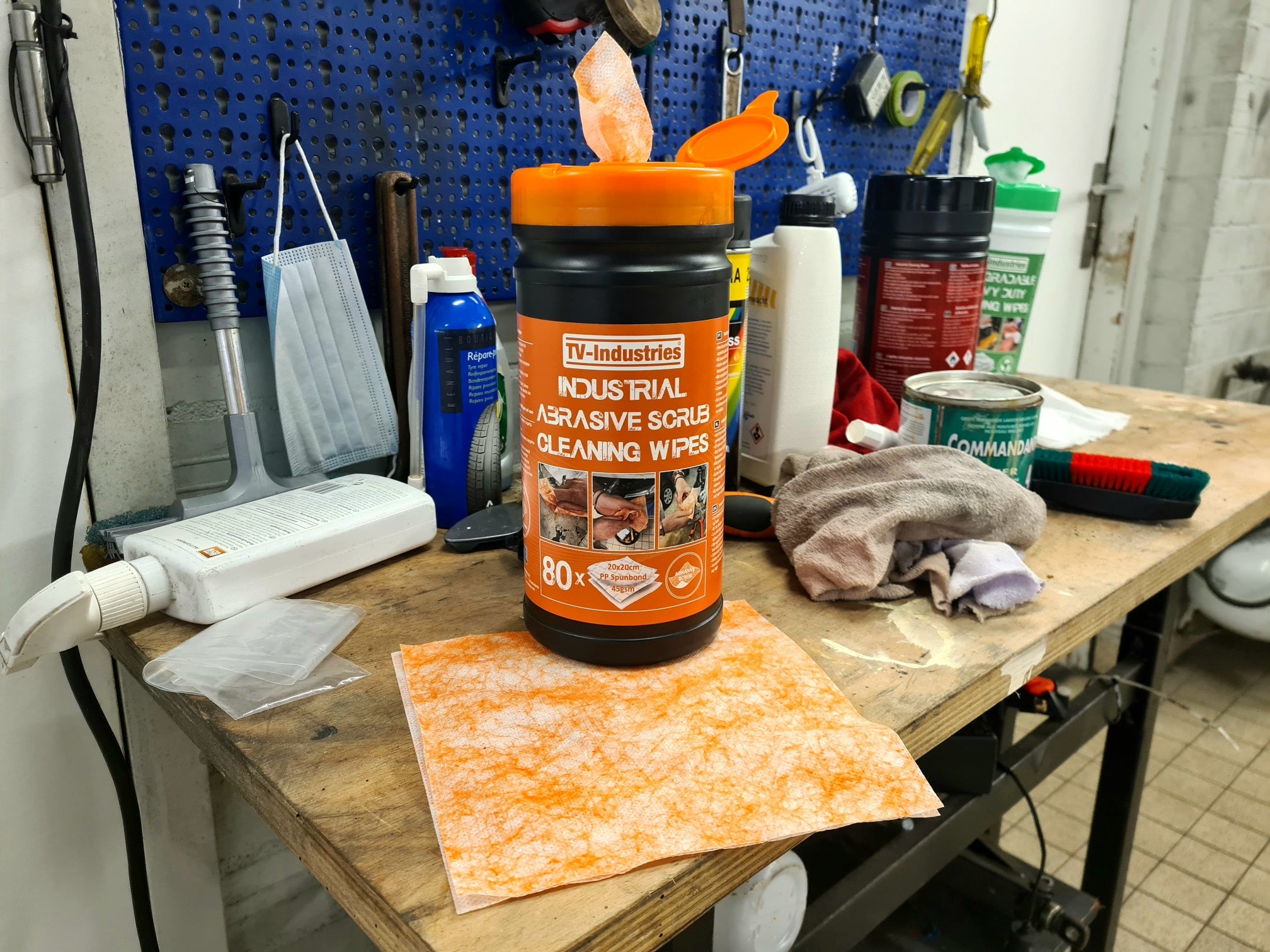 Reinigingsmiddel doekjes met scrub